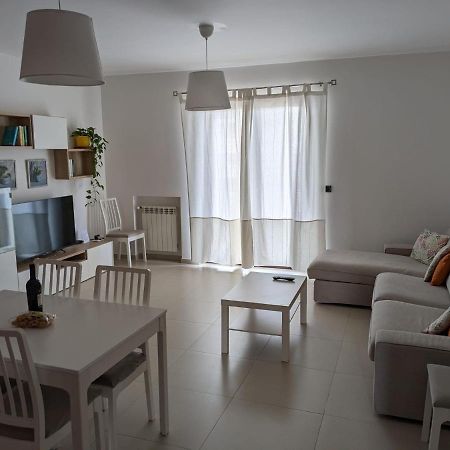 La Casa Dei Due Mari - Large Apartment With Parking Ταράντο Εξωτερικό φωτογραφία