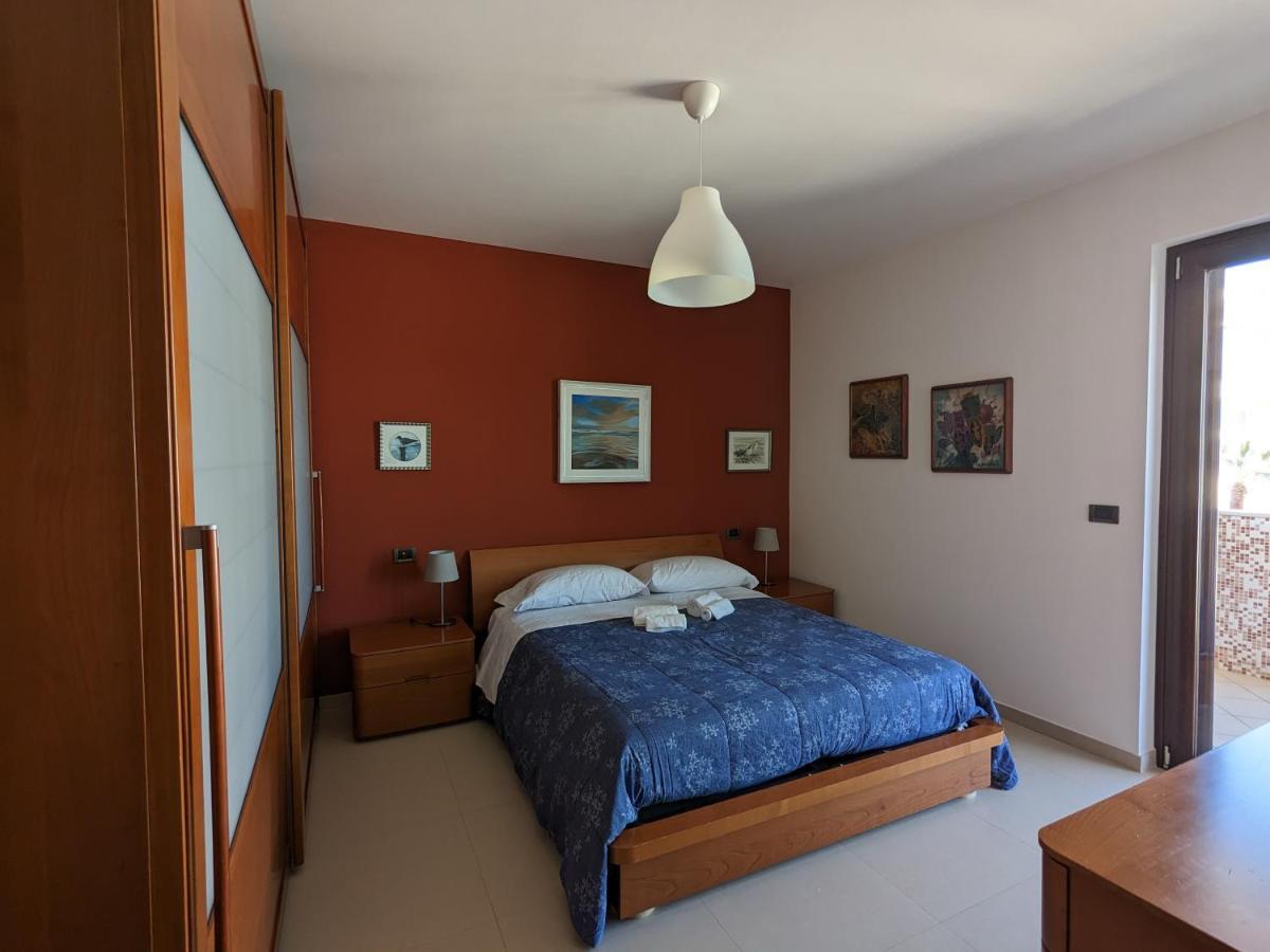 La Casa Dei Due Mari - Large Apartment With Parking Ταράντο Εξωτερικό φωτογραφία