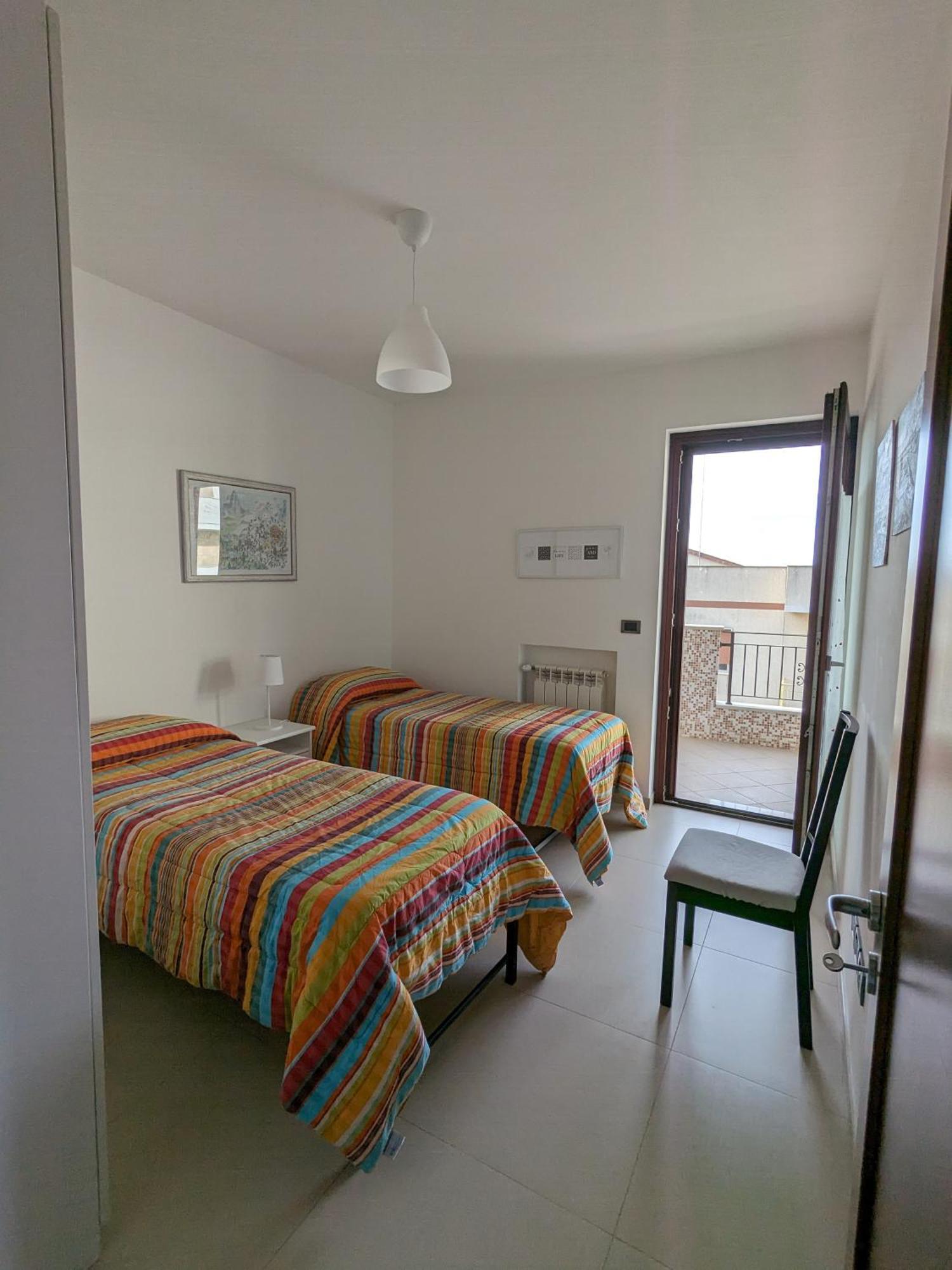 La Casa Dei Due Mari - Large Apartment With Parking Ταράντο Εξωτερικό φωτογραφία